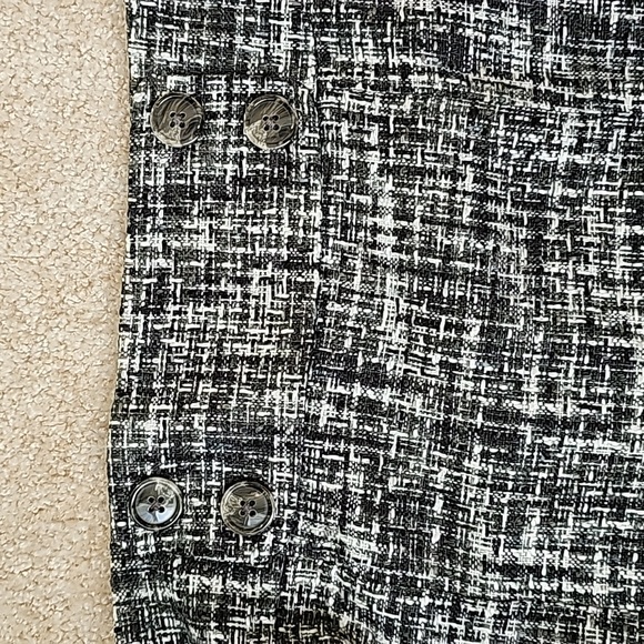 Ann Taylor A Line Tweed Button Front Skirt - Picture 2 of 4